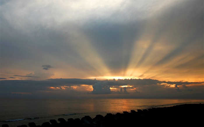 海灘黃昏，海邊，日落，雲海 桌布 圖片