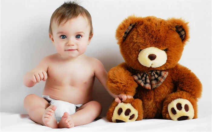 可愛的寶寶和泰迪熊 桌布 圖片