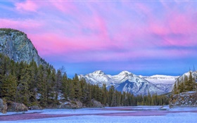 加拿大國家公園，河，山，樹，雲，冬天 高清桌布
