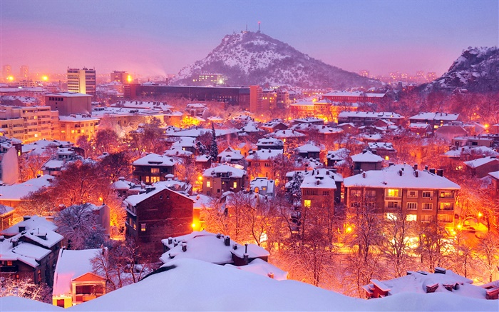 市，燈，冬天，晚上，雪，保加利亞普羅夫迪夫 桌布 圖片