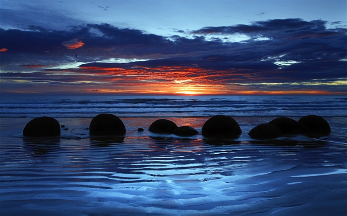 摩拉基巨石，Koekohe海灘，大海，夕陽，南島，新西蘭 桌布 圖片