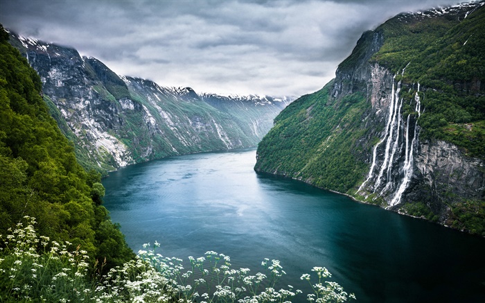挪威蓋倫格峽灣，美麗的風景 桌布 圖片