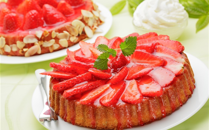 草莓切片蛋糕 桌布 圖片
