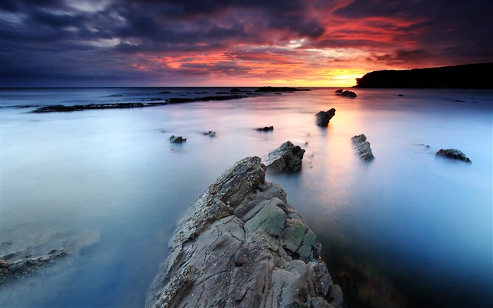 日出，Collywell灣，海，紅色的天空，諾森伯蘭郡，英格蘭，英國 桌布 圖片