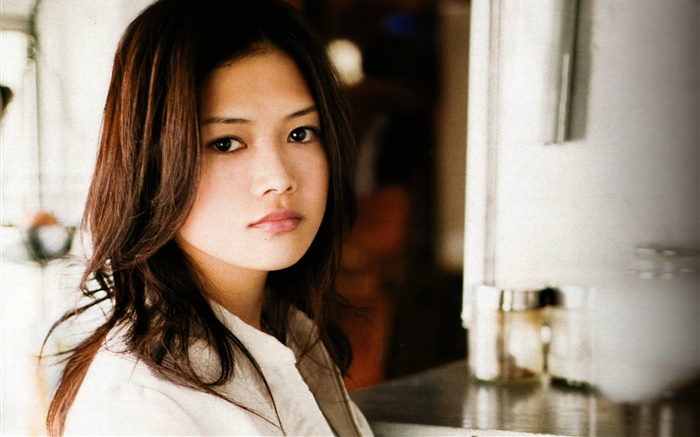吉岡唯，日本女歌手 03 桌布 圖片