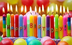 生日快樂，多彩的蠟燭，火，氣球 高清桌布