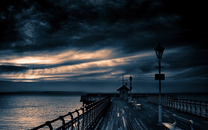 碼頭，海，黃昏，多雲的天空 桌布 圖片