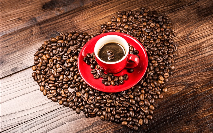 愛的心咖啡豆，穀物，紅茶杯，茶托 桌布 圖片