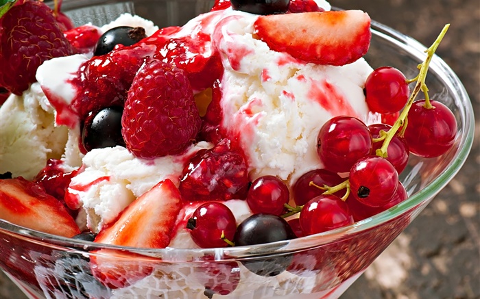 香甜的水果，奶油，草莓，覆盆子，紅醋栗 桌布 圖片