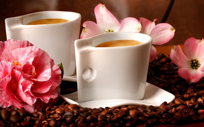 兩杯咖啡，香氣，咖啡豆，花 桌布 圖片