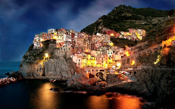 阿馬爾菲，意大利，晚上，海岸，城市，岩石，房子，燈，船 桌布 圖片