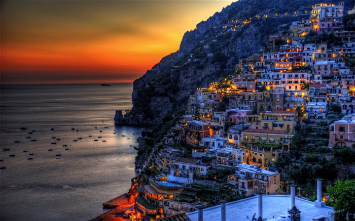 波西塔諾，意大利，美麗的夕陽，海，海岸，山，房屋，燈 桌布 圖片