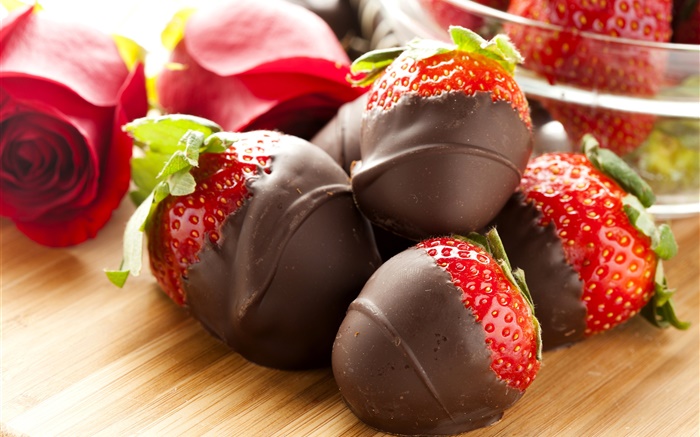 草莓，巧克力，甜點 桌布 圖片