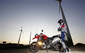 寶馬R1200 GS摩托車，司機，日落，風車 高清桌布