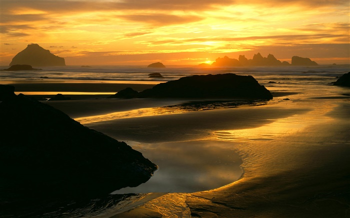 美麗的夕陽，海，海岸，岩石，紅色的天空 桌布 圖片