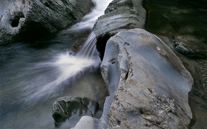 岩石，河，水 桌布 圖片