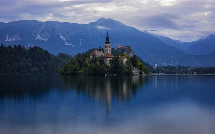 斯洛文尼亞，島，教會，湖，樹，山，黎明 桌布 圖片