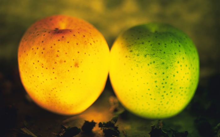 光水果，綠色和橙色蘋果 桌布 圖片