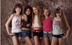 時裝秀，五個可愛的小女孩，孩子們 高清桌布
