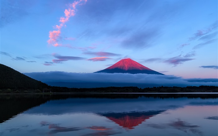 日本，富士山在晚上，湖，水中倒影 桌布 圖片