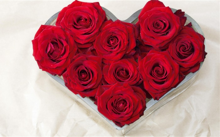 愛的心，花束紅玫瑰 桌布 圖片