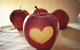 紅色蘋果，愛心 高清桌布