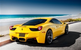 法拉利黃色汽車，海，海灘